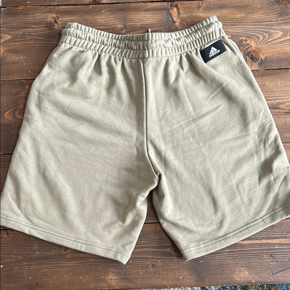 NWOT Men’s Adidas Green Shorts with Black Stripe Design - Picture 4 of 5